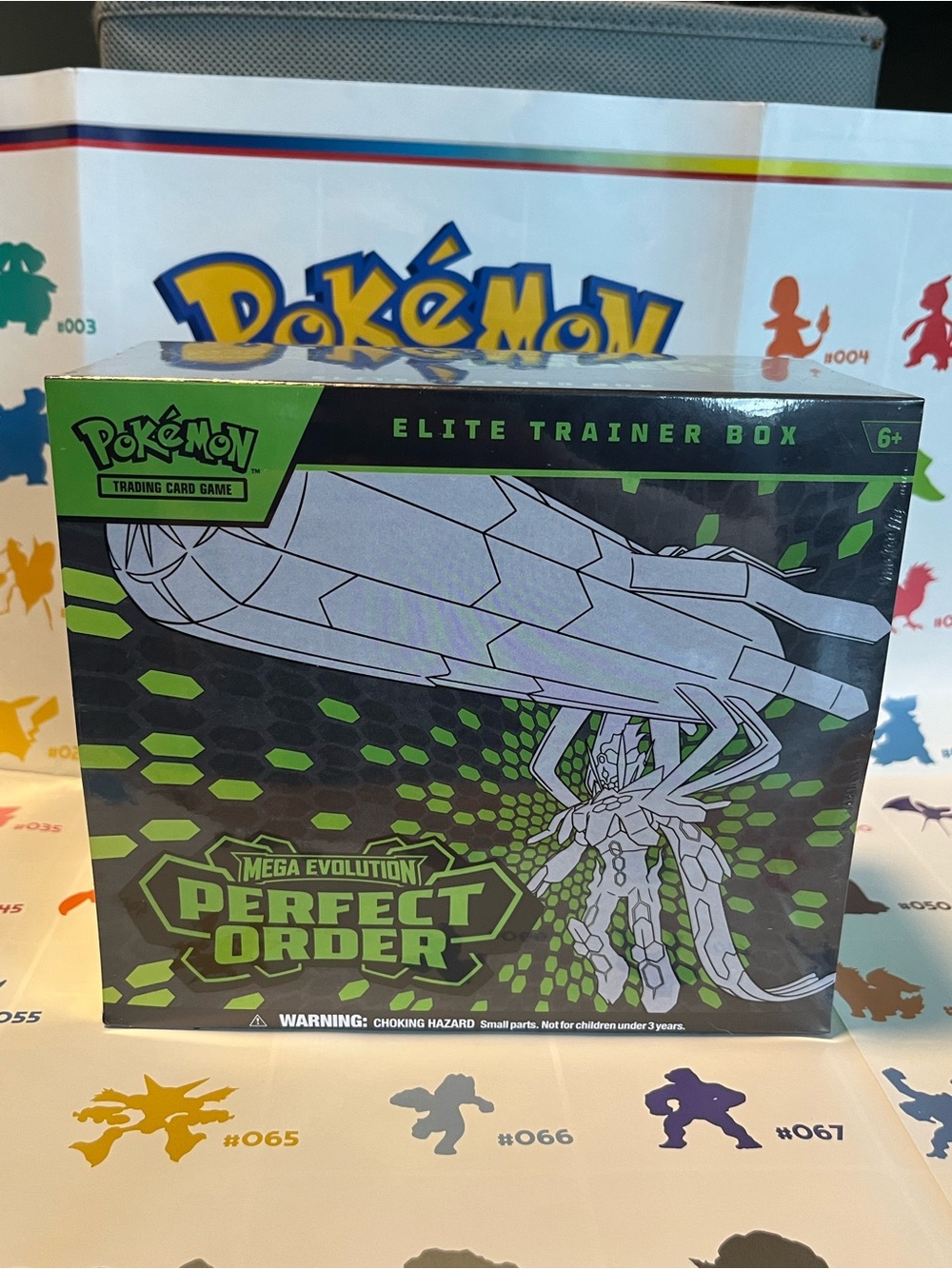 Pokemon Elite Trainer Box Mega Evolution Perfect Order - Green Black